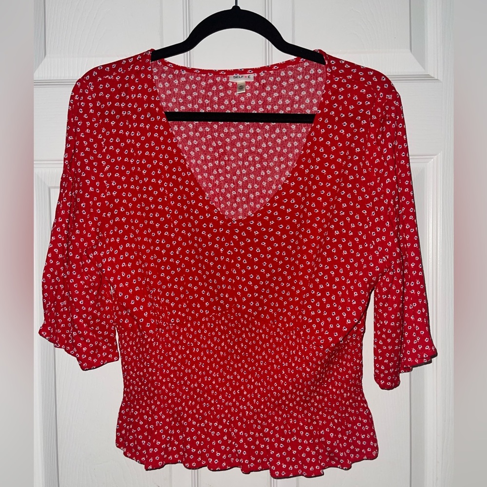 Like new condition V neck blouse with rouching